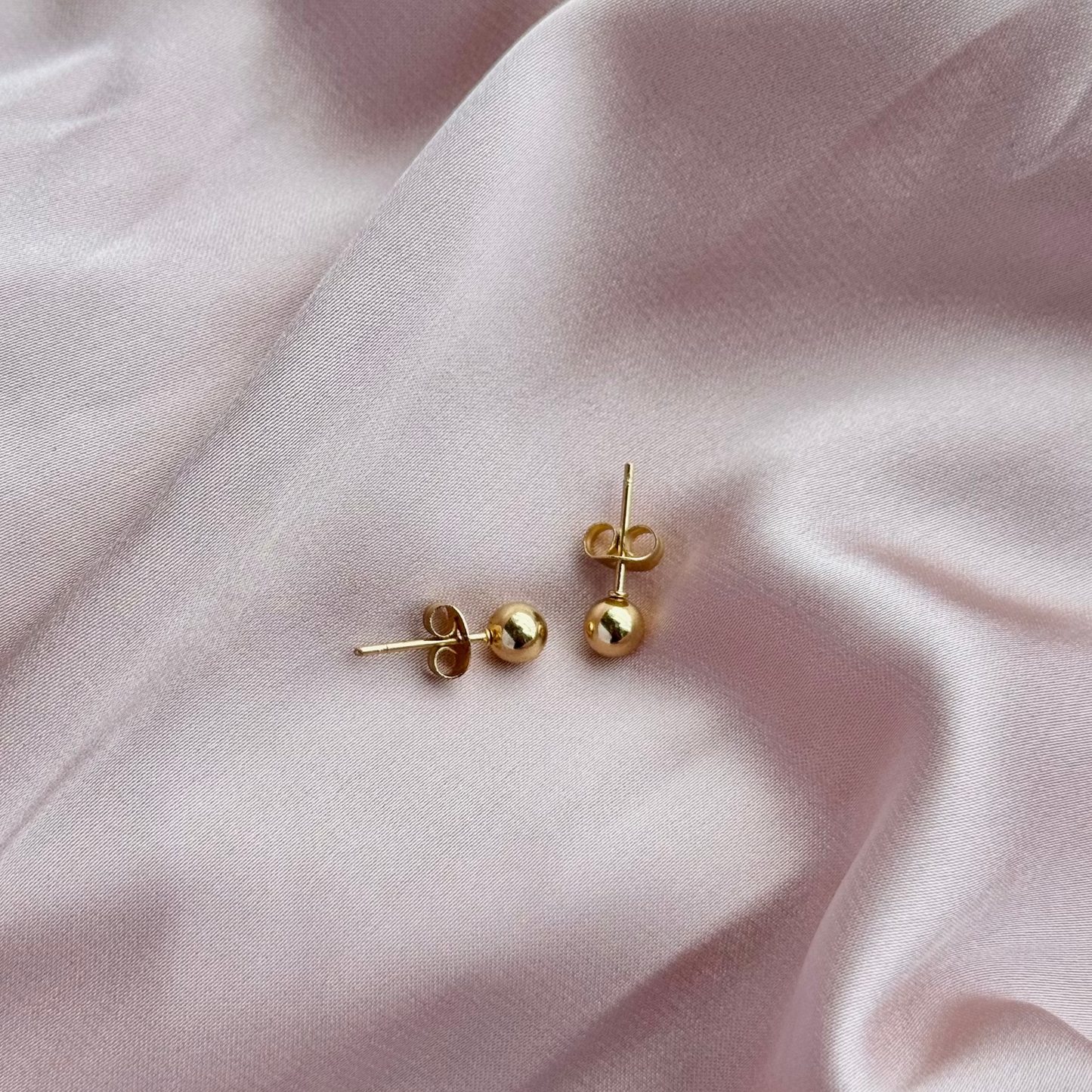 Timeless studs