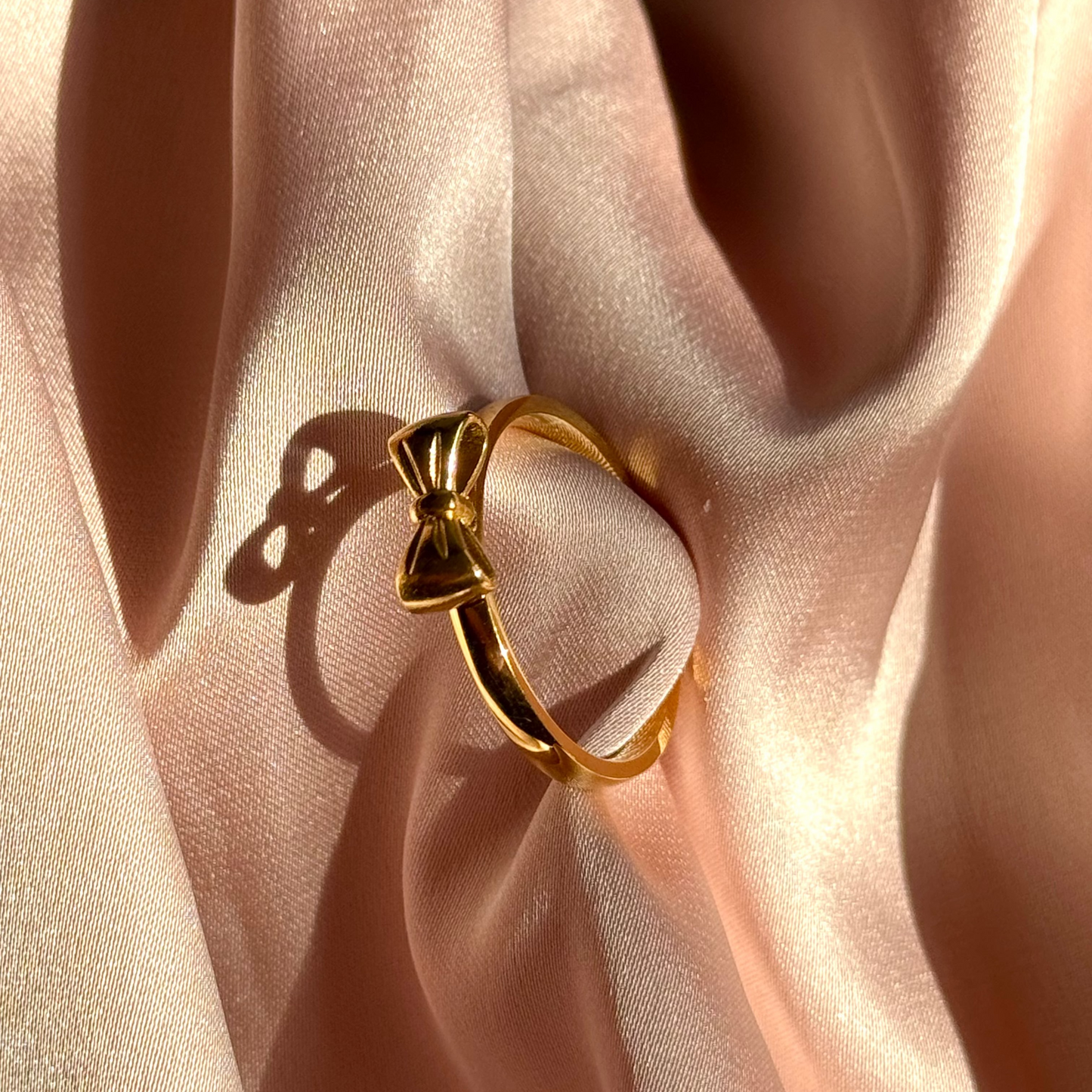 Knot ring