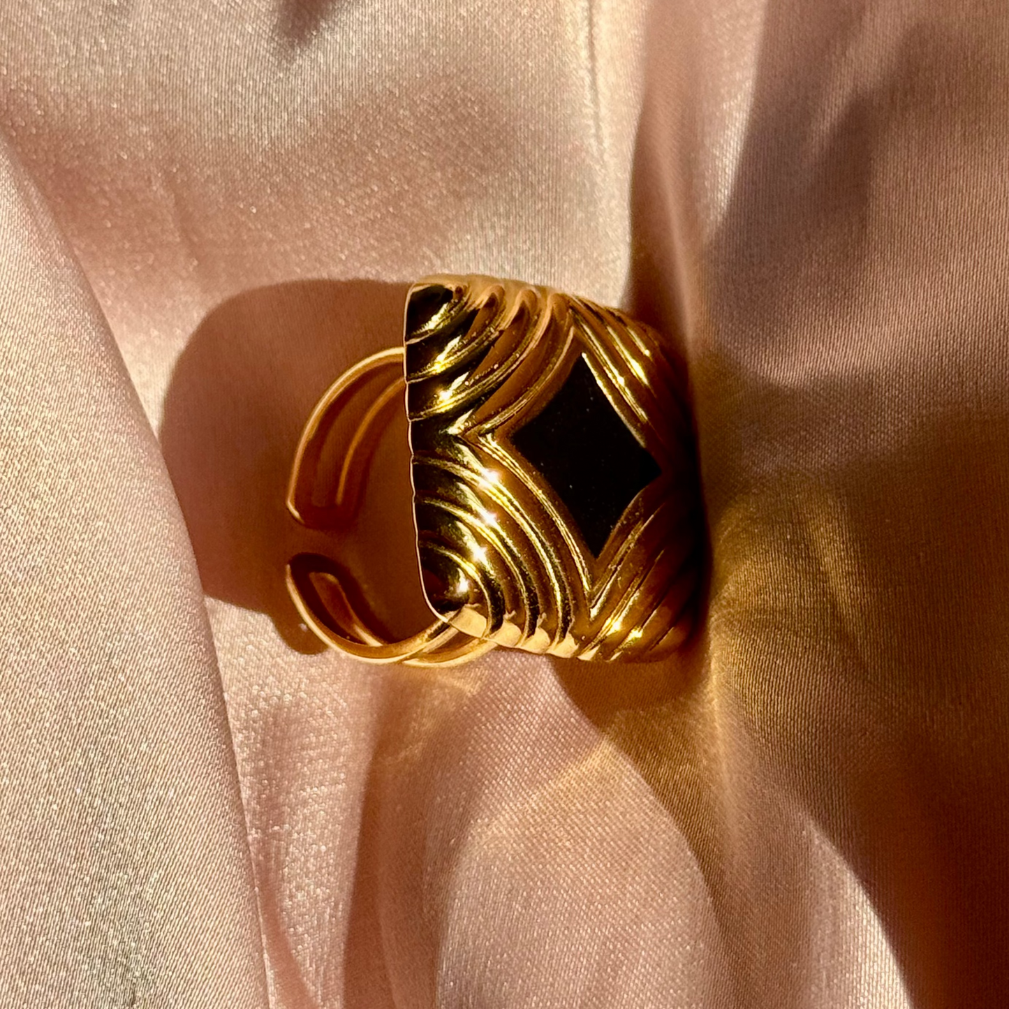 Midnight ring